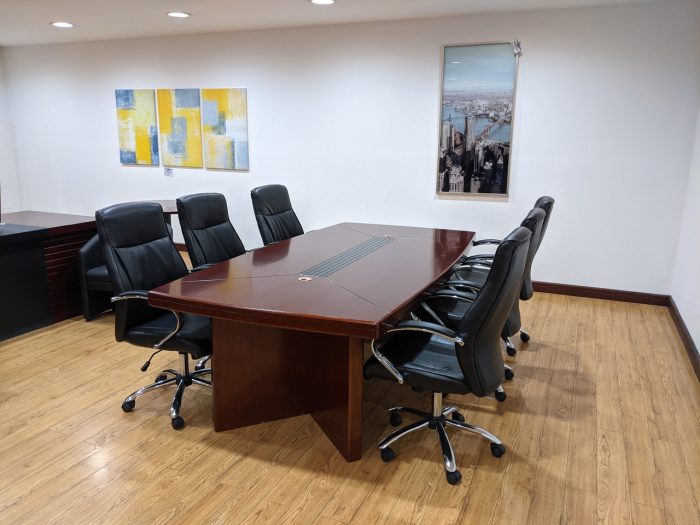 PXL_20220830_124049606__17990.jpg 10 - 8 Seater Boardroom Table - Image 1