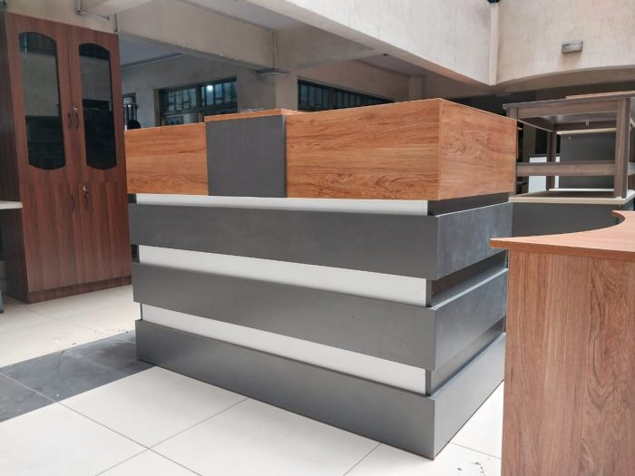 1.6-Meter Office Reception Table