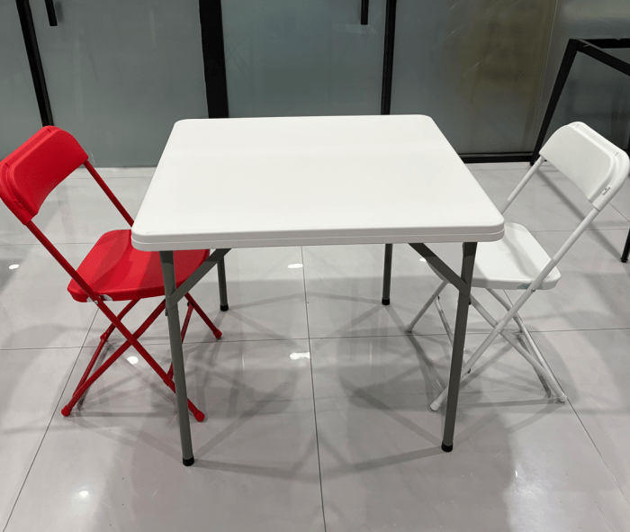Folding Table